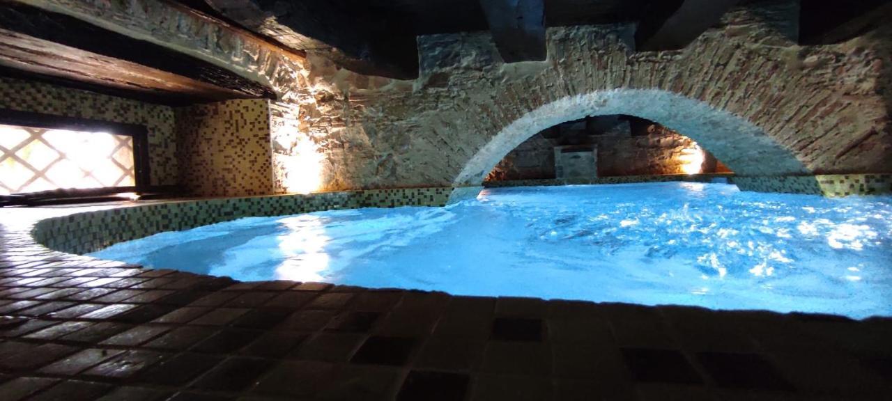 Palazzo Cherubini-Pools & Wellness Rossano Buitenkant foto