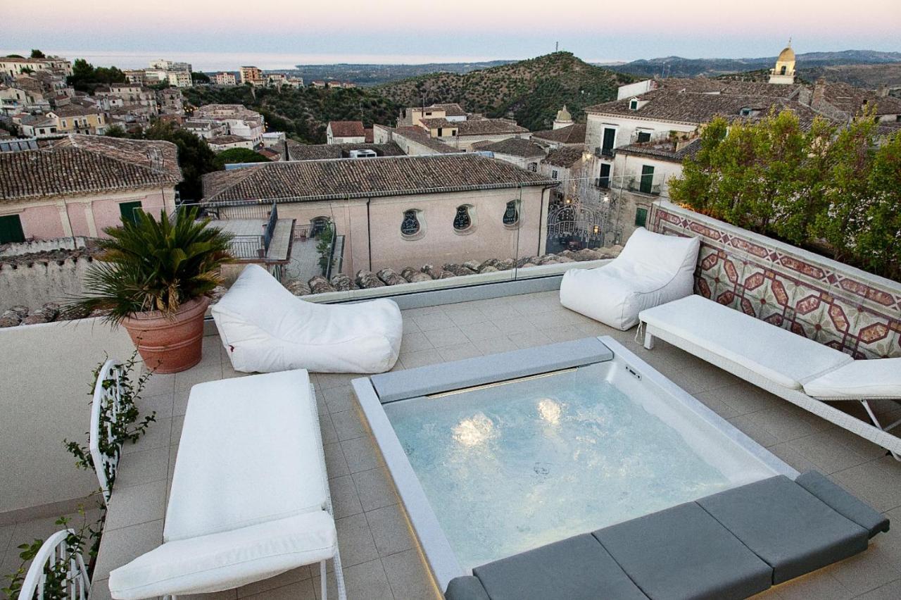 Palazzo Cherubini-Pools & Wellness Rossano Buitenkant foto