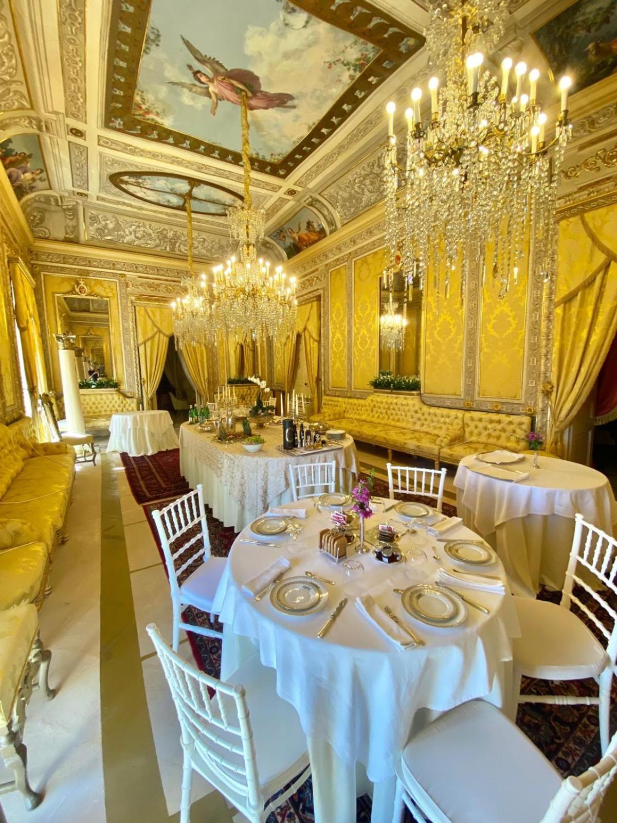 Palazzo Cherubini-Pools & Wellness Rossano Buitenkant foto